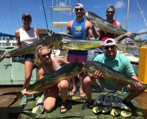 group-photo-catch Mahi-mahi Oahu charter showing off catch.